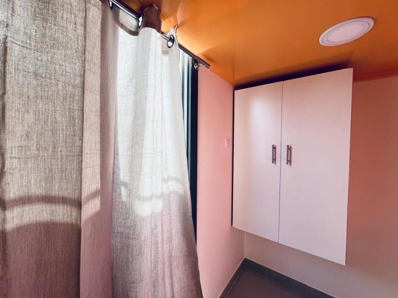 Ferienwohnung Moon Backpackers Burjman Exit 2, Family Partitions, Loft Partitions, Dubai Exterior foto